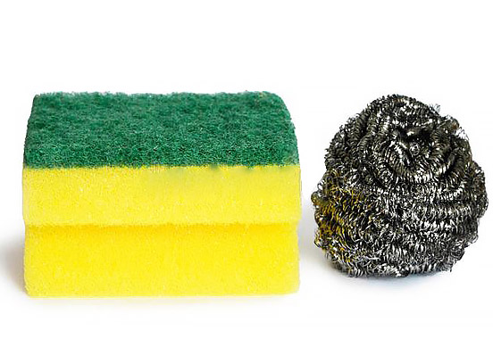Поролоновые и металлические губки - самые популярные губки для посуды!