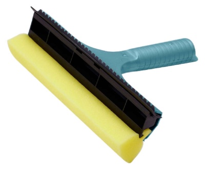 3057